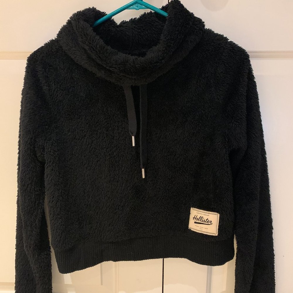 Hollister Cowl Neck